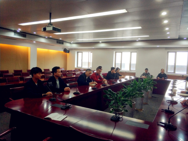 座谈会现场 座谈会现场